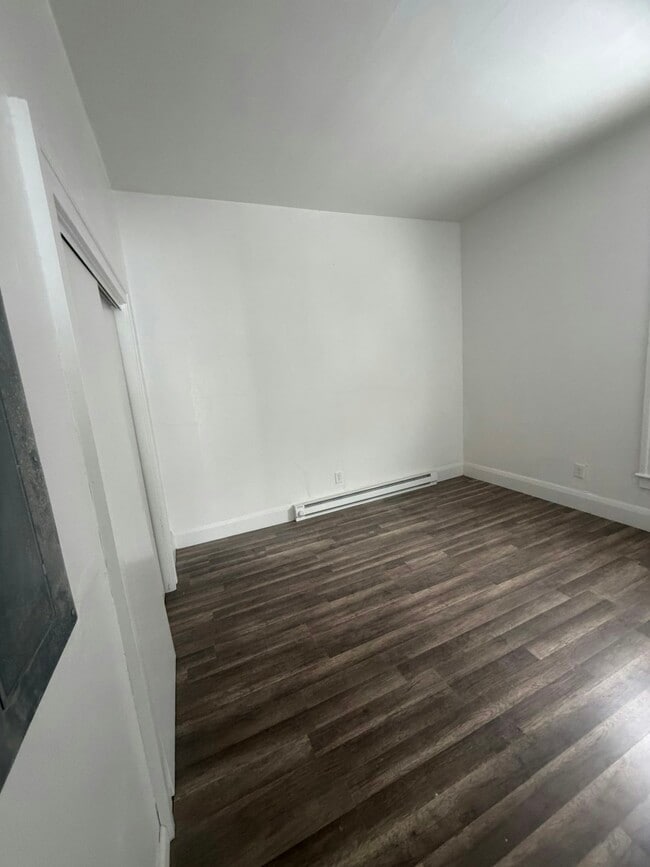 Foto del edificio - 2618 Collingwood Blvd