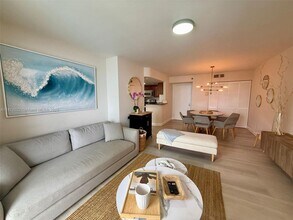 Building Photo - 770 Claughton Island Dr