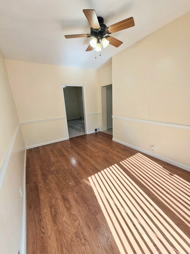 Building Photo - 313 Rinne St
