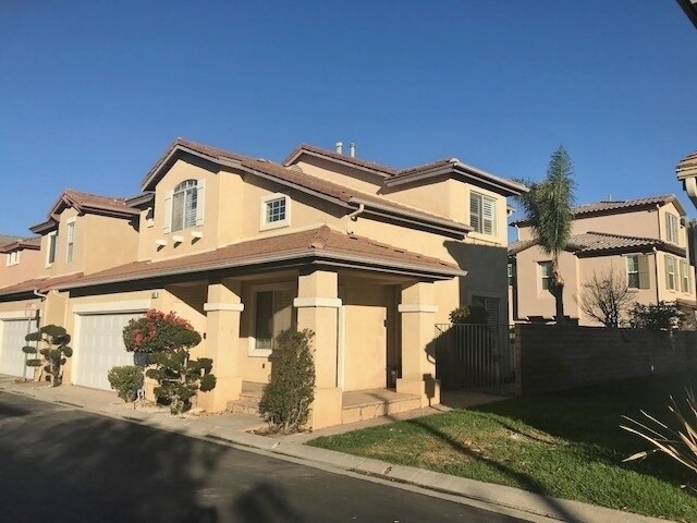 Primary Photo - 405 Owls Cove Ln
