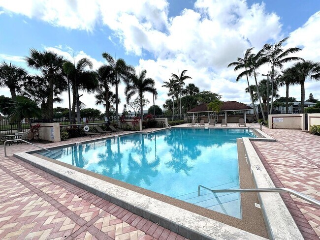 Foto del edificio - 579 Green Springs Pl