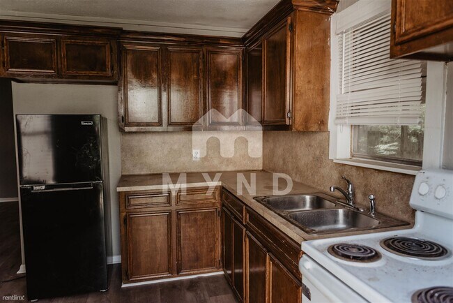 Building Photo - 2 br, 1 bath House - 5746 Bobalo Dr