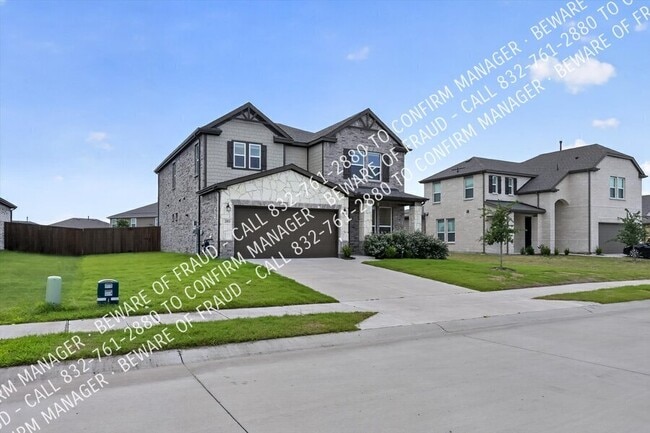 Photo - 395 BOROUGHBRIDGE DR- House
