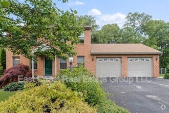 Building Photo - 173 Stanford Rd