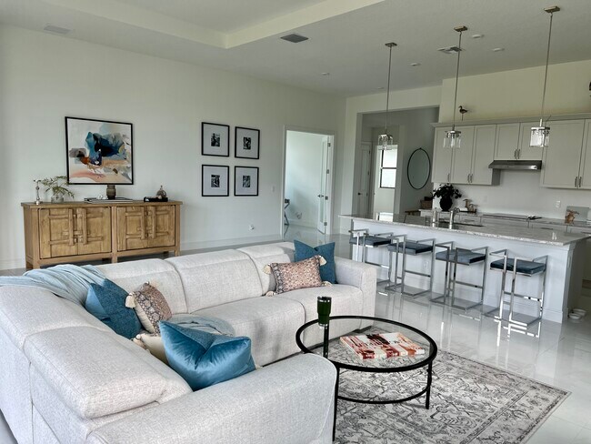 Building Photo - 9096 SW Arco Way