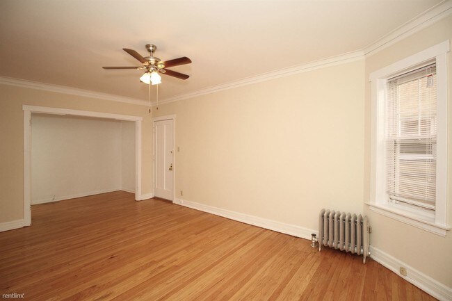 Foto del edificio - 2600 W Montrose Ave