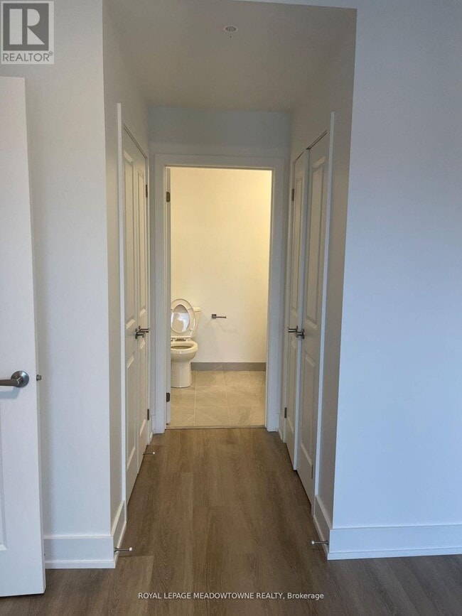 Building Photo - 19 West Street N