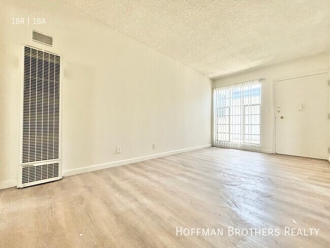 Building Photo - 501 S Oxford Ave Los Angeles, CA 90020