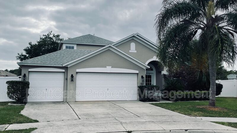 Primary Photo - 13000 Heming Way