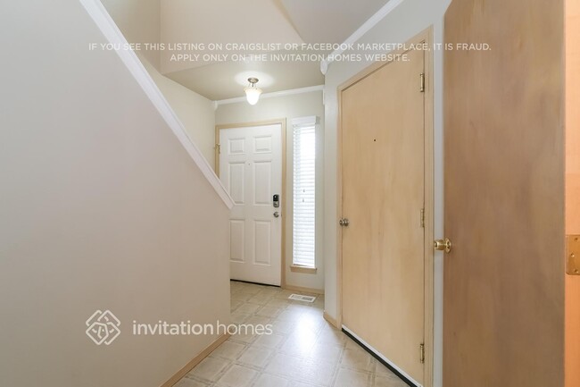 Building Photo - 18612 29th Ave E