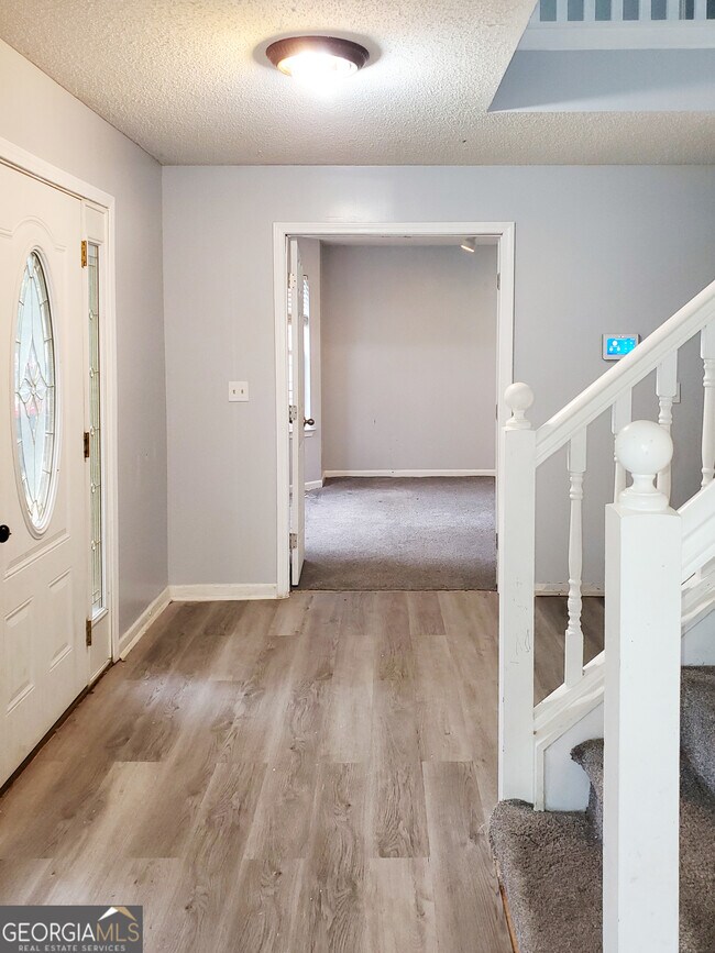 Foto del edificio - 2520 Crooked Creek Ln