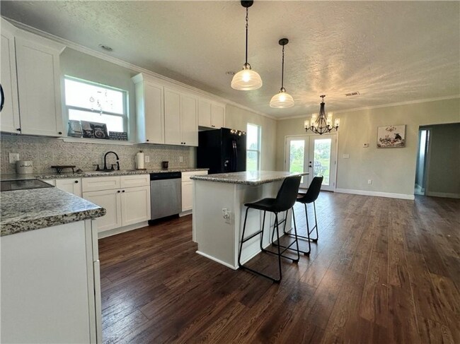 Foto del edificio - 24473 Timbercrest Dr
