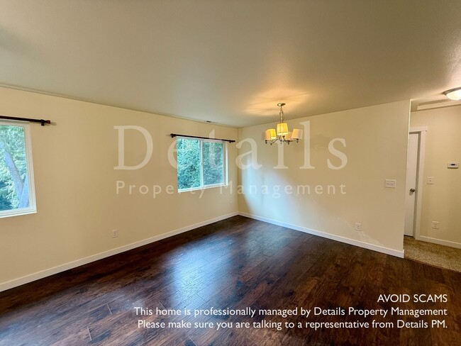 Building Photo - 3 Bedroom Port Orchard Home