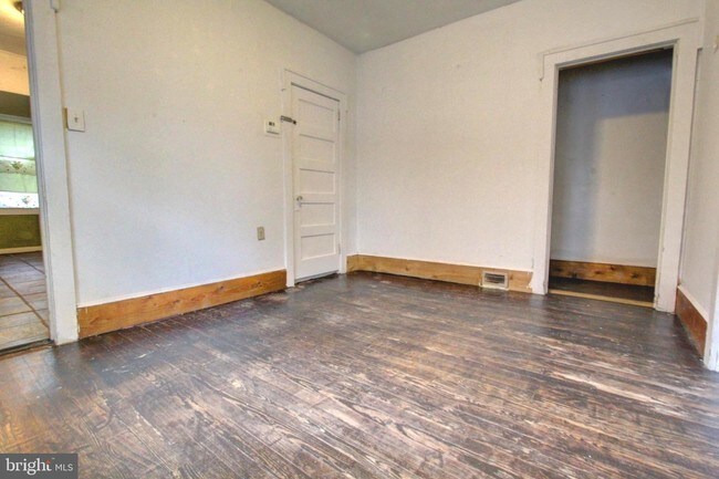 Building Photo - 821 N 30th St
