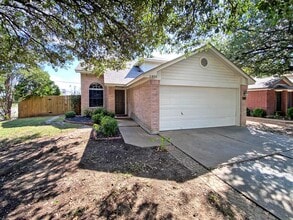 Building Photo - 1400 Thibodeaux Dr