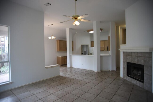 Foto del edificio - 403 N Blue Ridge Pkwy