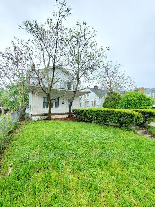 Primary Photo - 1208 E 20th Ave