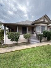 Building Photo - 681 N 1st Ave