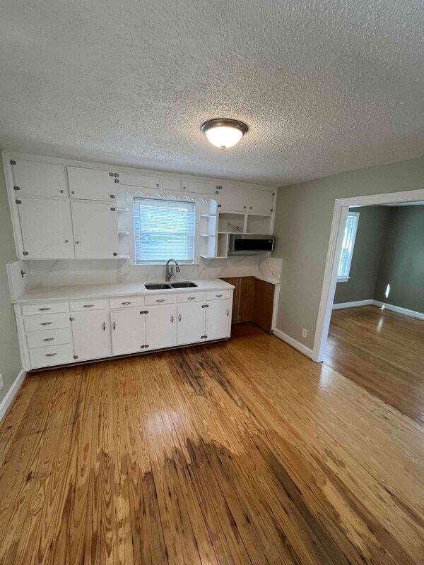 Foto del edificio - 6308 Eatons Creek Rd