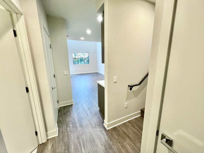 Foto del edificio - 11929 Courtleigh Dr