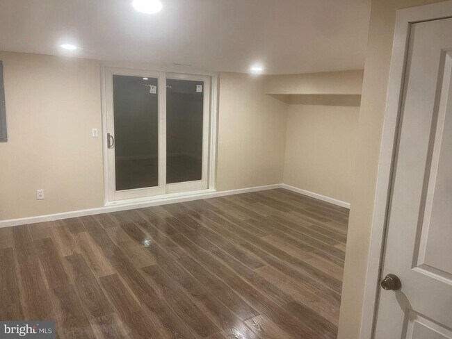 Building Photo - 10924 Modena Pl