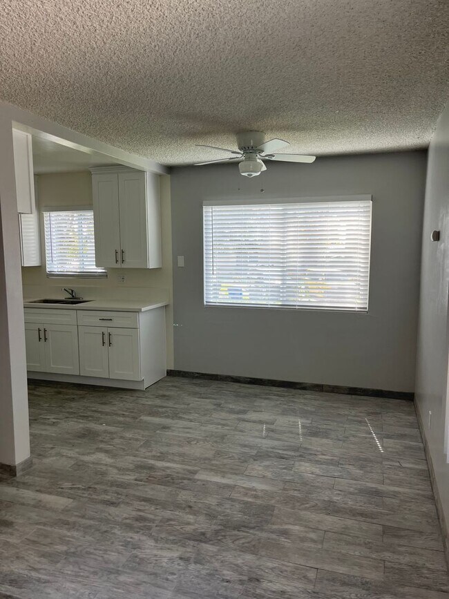 Foto del edificio - 1260 W. Stoneridge Ct.