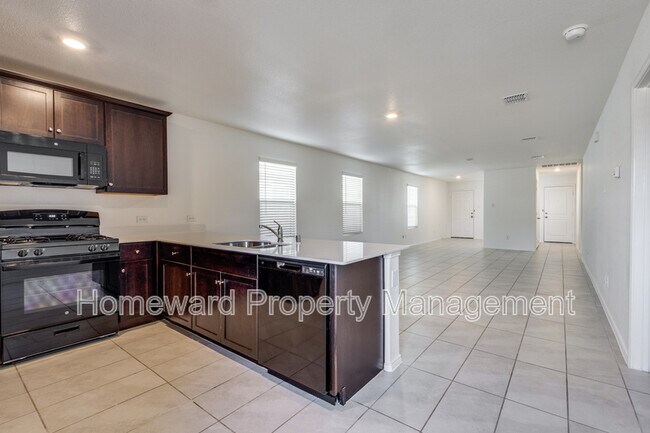 Building Photo - 3612 Kinglet Ct