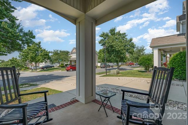 Foto del edificio - 9625 Long Hill Dr