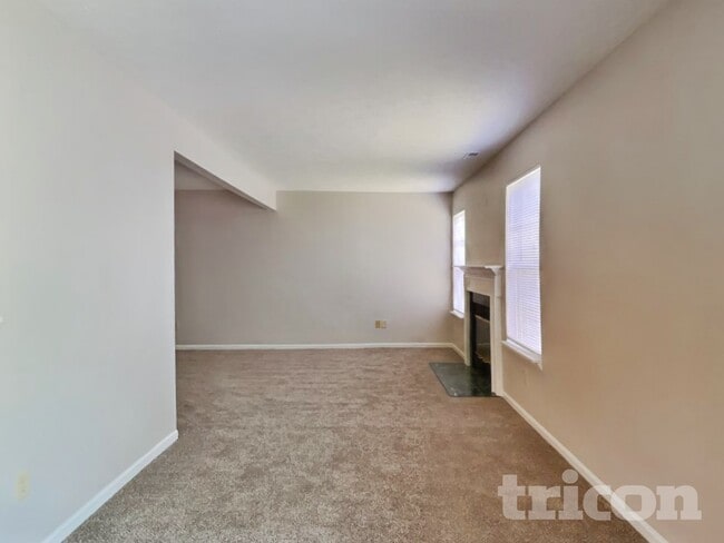 Foto del edificio - 6422 Coconut Ct