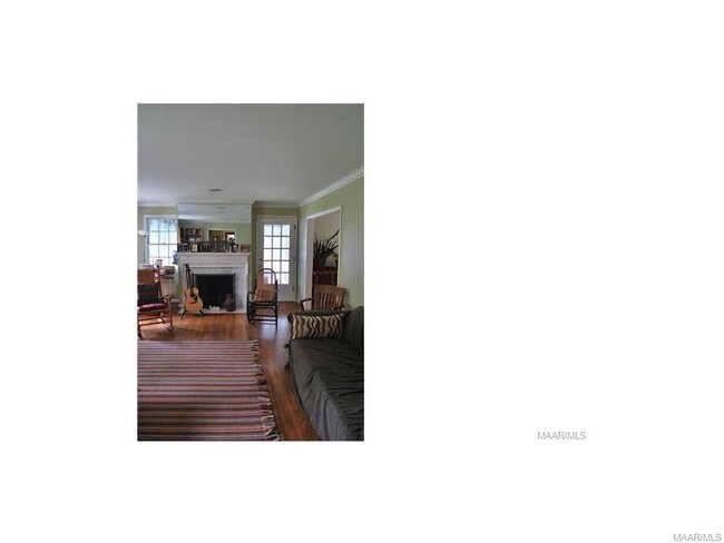 Building Photo - 2638 Essex Pl