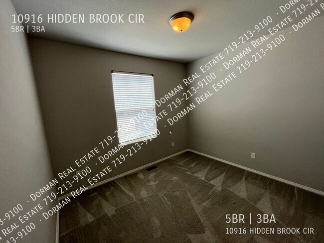 Foto del edificio - 10916 Hidden Brook Cir