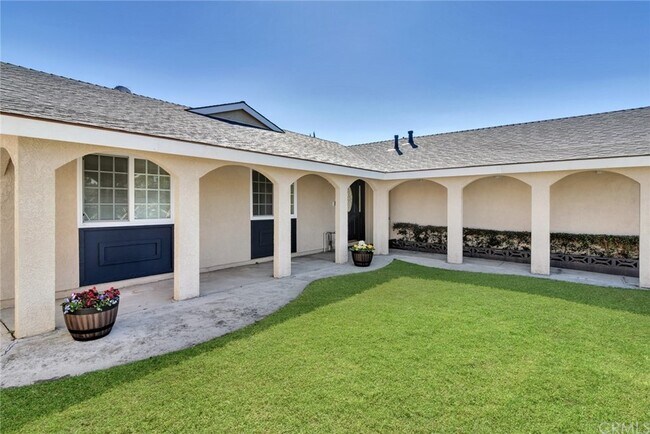 Building Photo - 5882 Rich Hill Way