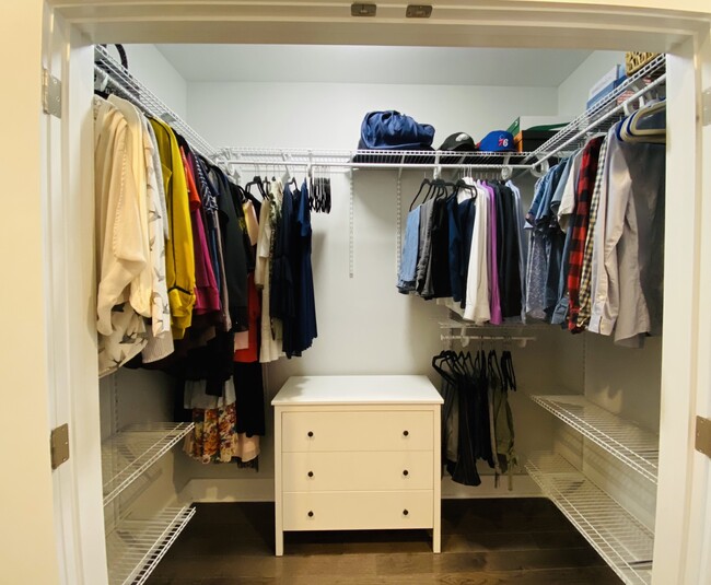 walk in closet - 2608 Collins St