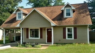 Building Photo - 108 Pecan Valley Dr