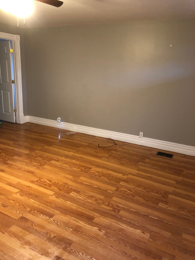 Bedroom - 1114 S Shelby St