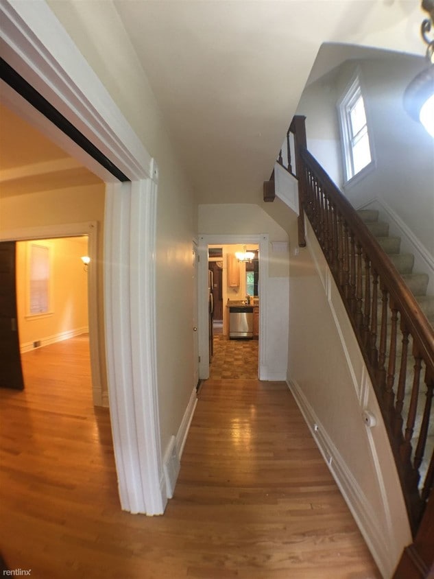 Primary Photo - 175 Gordon St