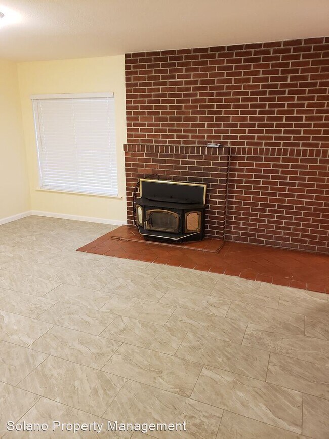 Building Photo - 3 br, 2 bath House - 733 Utah St