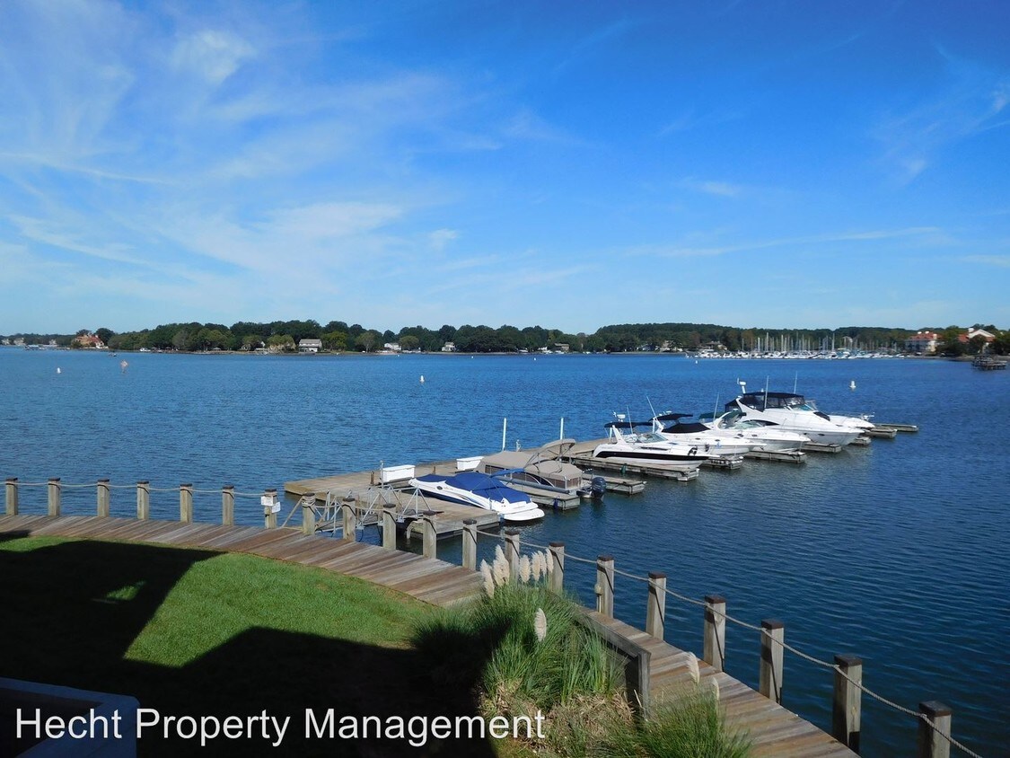 Foto principal - 18619 Vineyard Point Ln