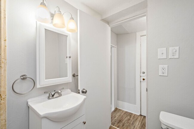 Foto del edificio - 831 Hall St