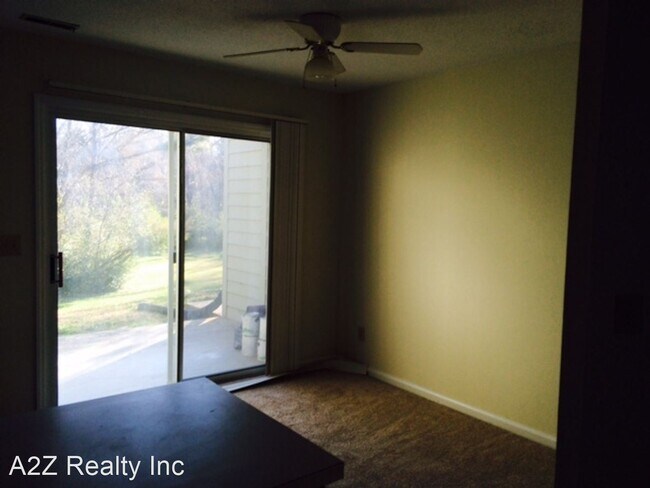 Building Photo - 2 br, 2.5 bath House - 124 Chaucer Court