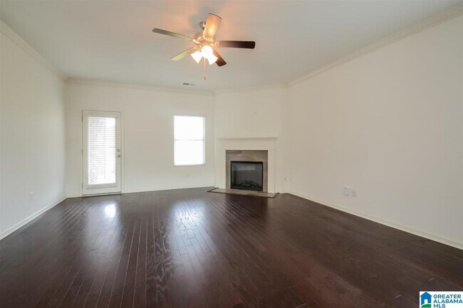 Foto del edificio - 3672 Grand Central Ave