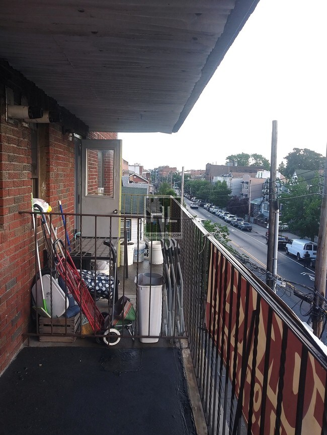 Foto del edificio - 108 STREET