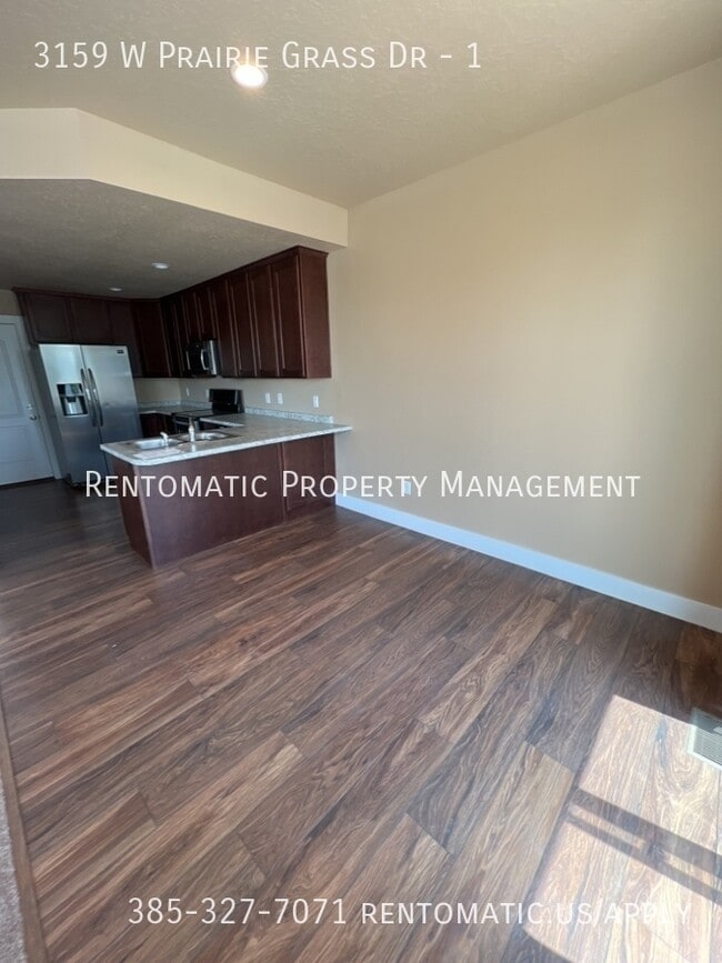 Foto del edificio - 3159 W Prairie Grass Dr