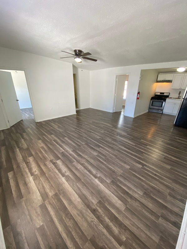 Building Photo - 5415 Buena Vista St