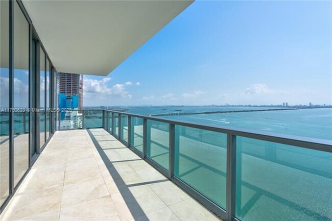 Foto del edificio - 788 NE 23rd St