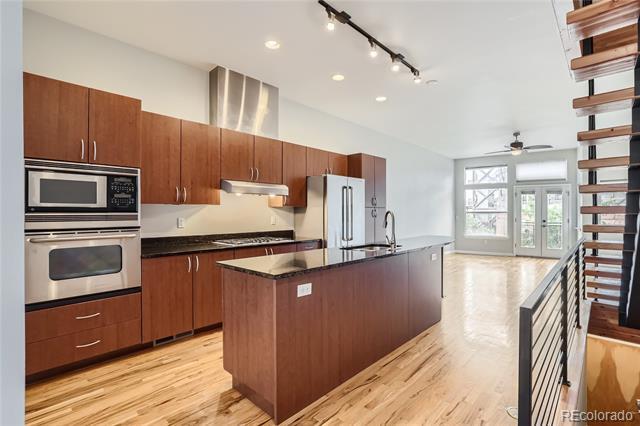 Foto del edificio - 2708 Blake St