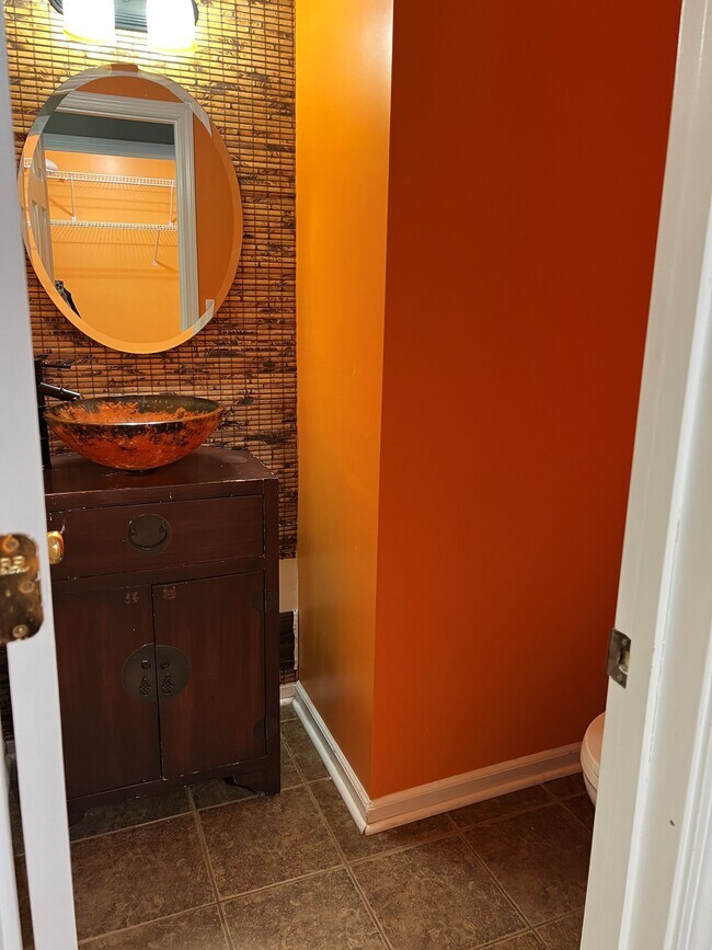 Foto del edificio - 2545 Lassen Bay Pl