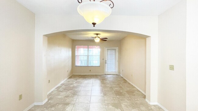 Foto del edificio - 112 SW Peacock Blvd