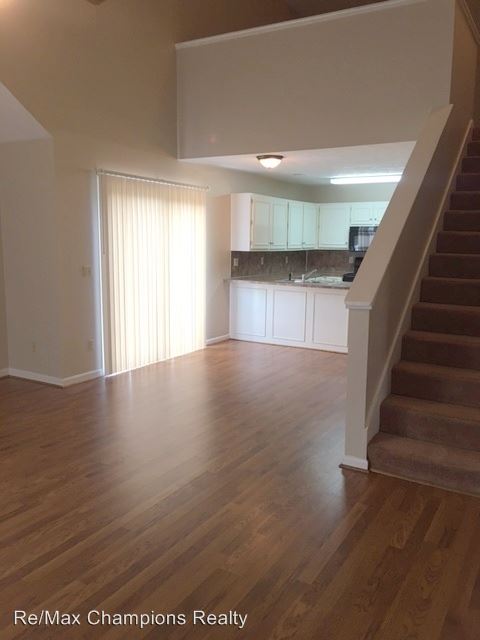 Foto del edificio - 6173 Trestlewood Dr