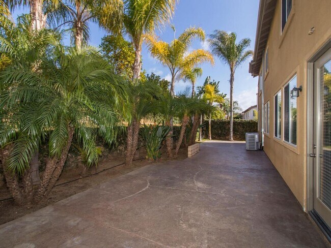Foto del edificio - Spacious home located in the Cardona subdi...
